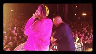 ACHILLE LAURO FA SPOGLIARE IL PUBBLICO -Woodstock 2.0 live