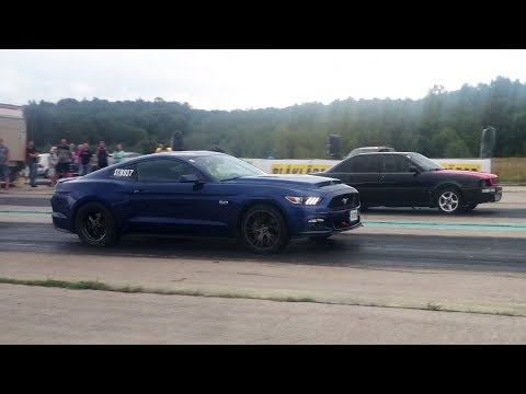 Audi 80 B4 2.2t 20v vs 2015 Ford Mustang GT 5.0 Supercharged 1/4 mile drag race