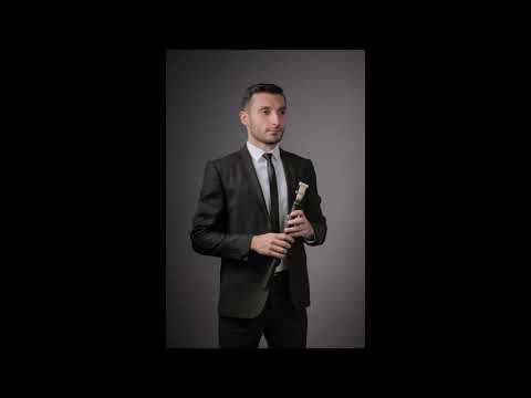 Harutyun Chkolyan - Otar amayi champeki vra | Հարություն Չքոլյան - Օտար ամայի ճամփեքի վրա