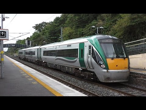 IE 22000 Class DMU Train number 22261 - Portmarnock Station