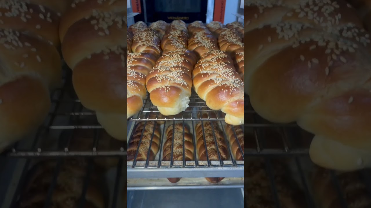 Breaking bread #tamarindo