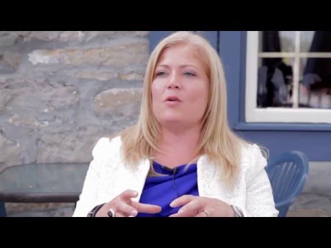 download lagu mp3 mp4 Dame De Compagnie, download lagu Dame De Compagnie gratis, unduh video klip Dame De Compagnie