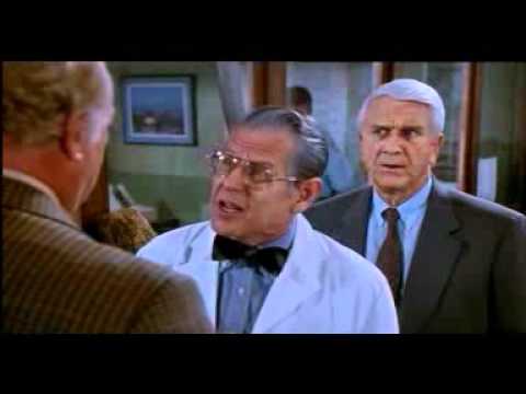 comisaría de agarralo como puedas