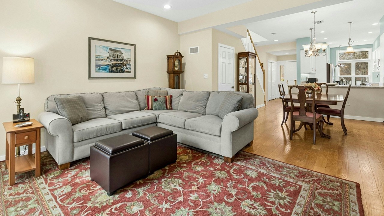 2 Douglass Green, Woburn, MA