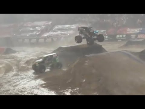 Monster Jam World Finals 21 ORLANDO RACING