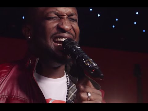 Darey - Pray For  Me (Live Performance)