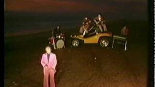 LOS ANGELES NEGROS (video) Déjenme si estoy llorando / Germaín