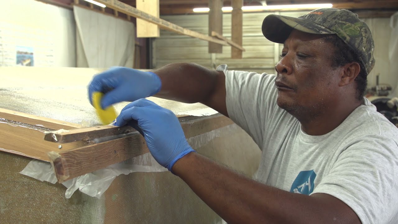 Building the 23' V-Bottom Skiff - Episode 16: Fiber-glassing the bottom