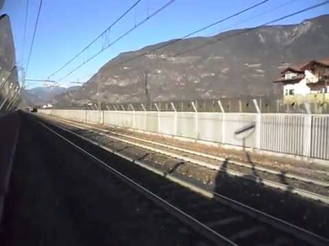 16.02.2017. TRENO REGIONALE ETR 170 FLIRT SAD IN ARRIVO A LAIVES (BZ).