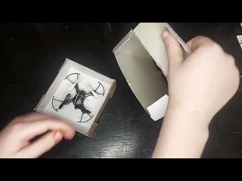 Mosquito мини-квадрокоптер, распаковка.