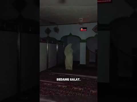 Muslim genie praying in the mosque #horror #pocongsensasi #ghost #genie