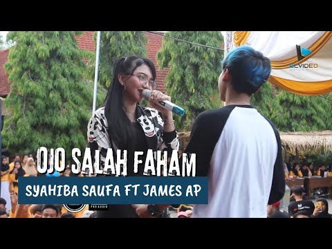 Syahiba Saufa Ft. James AP - Ojo Salah Paham (Melon Music Live in SMAN 1 Pesanggaran)
