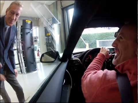 BMW 430d M Sport - Drive off the garage