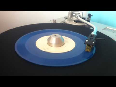 COLOURED SKA 45 CLANCY ECCLES - SAMMY NO DEAD  - BLANK SEP LABEL