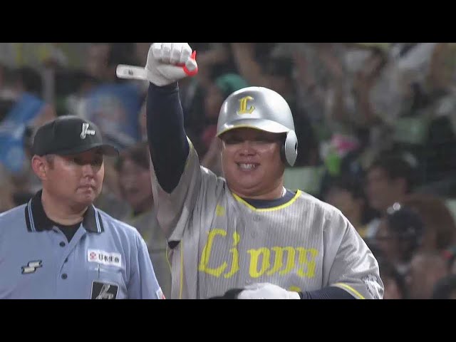 【7回裏】4番の仕事!! ライオンズ・渡部健人 同点に追いつく2点タイムリーで猛打賞達成!! 2023年7月1日 埼玉西武ライオンズ 対 福岡ソフトバンクホークス