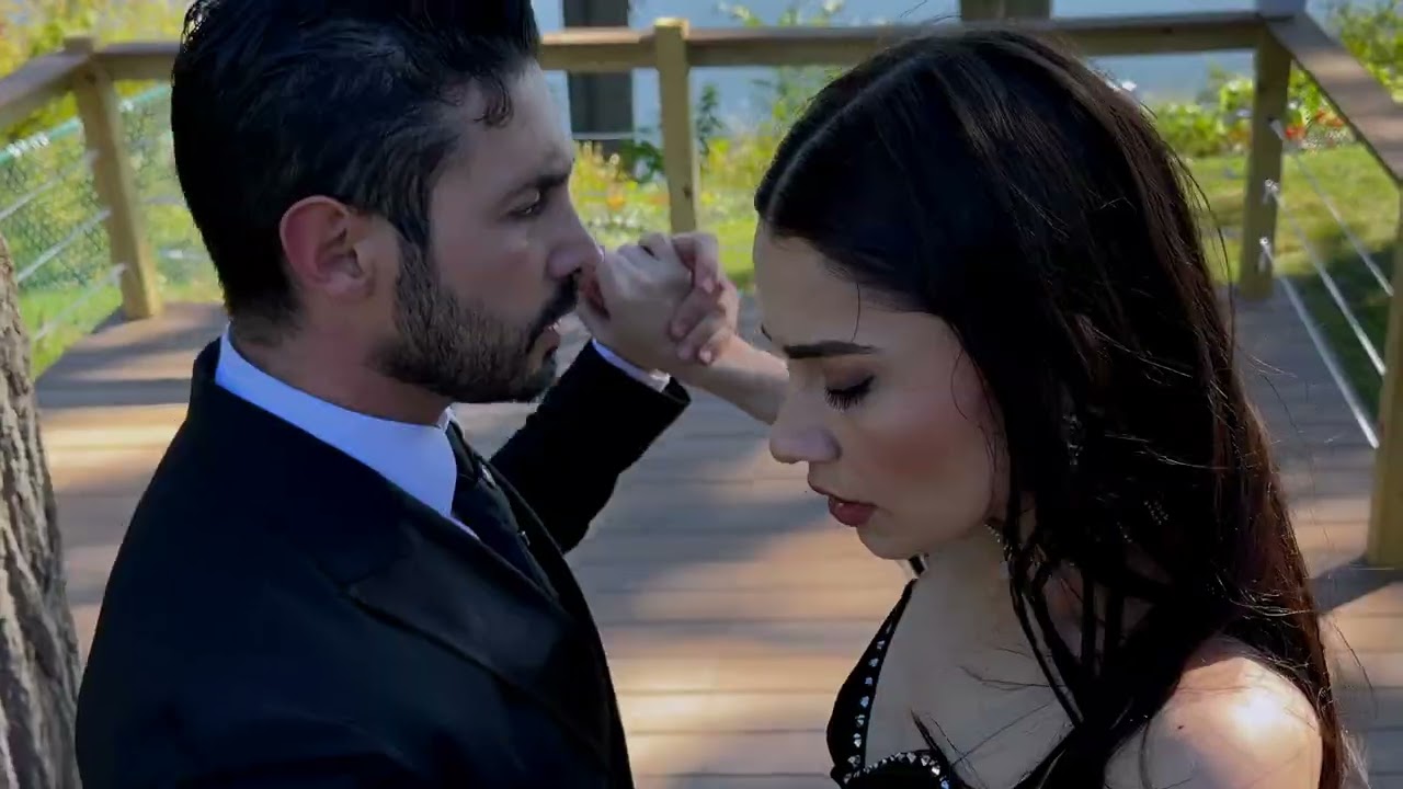 Video thumbnail for ZUM - Delfina Rivas y Martin Almiron - Tango Bardo