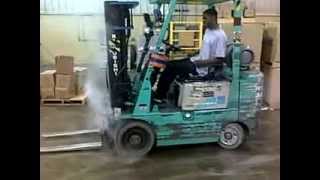 preview picture of video 'First Stationary Mitsubishi Forklift Burnout # 1 Jackson, Tn.'