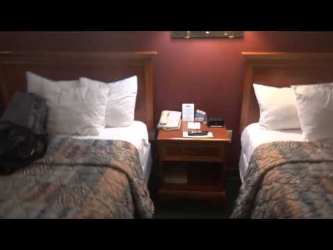 Hotel room tour of the days inn in Kennesaw, GA