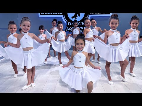 The Princesses Waltz - Kids Dance