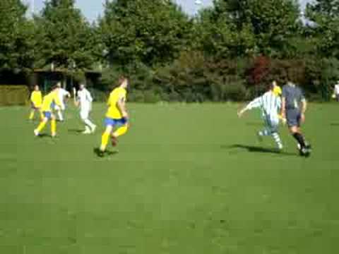 Schijndel A2 - Sparta 25 A2: net naast...