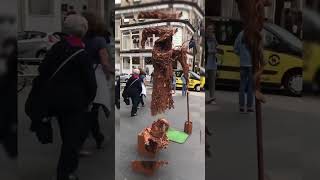 Statue Man - Melbourne Street Performer Whatsapp S