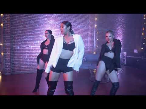 Charlie Puth- Done for Me Ft. Kehlani
