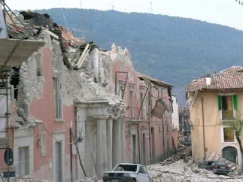 Terremoto L'Aquila ai miei occhi 10 04 09