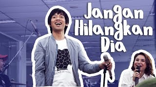 Download lagu Jangan Hilangkan Dia - D'masiv ft Rossa Live at Detikcom mp3