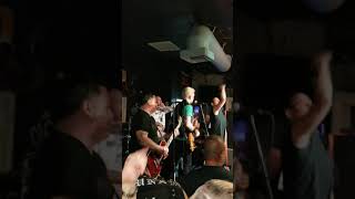 Pistol grip bourgeoisie