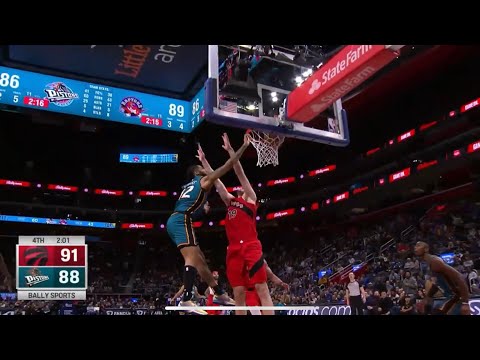 Isaiah Livers posterizes Jakob Poeltl || 22-23 season