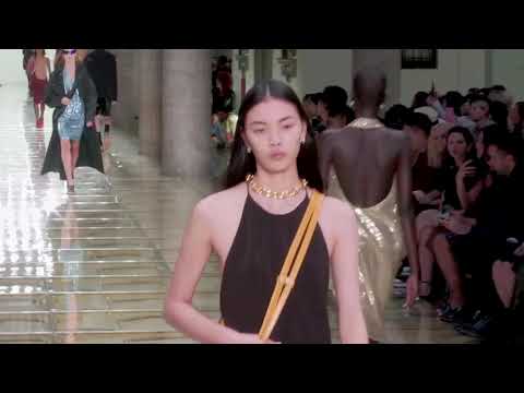Bottega Veneta Milan Woman SS 2020
