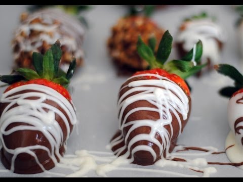 CHOCOLATE COVERED STRAWBERRIES | How To Make Chocolate Strawberries | SyS