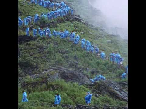 Courtney Barnett -  "End of the Day" (music from the film Anonymous Club, 2023)