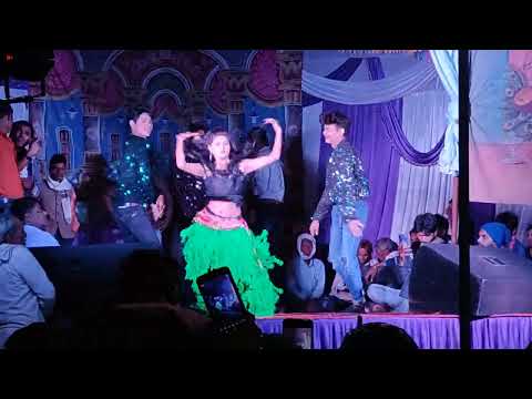 Babli Badmaash hai  best dance // बबली बदमाश है // stage dance video //