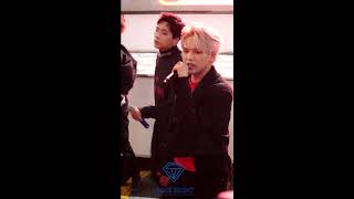 D-Crunch (디크런치) "I'm OK": 181118 명동 버스킹 (Myeongdong Busking)