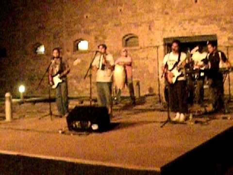 El Viejo Truko Una Calle Me Separa, Pedacito de mi vida