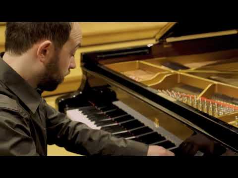 RAVEL - Prélude en la mineur (1913) - François Dumont, piano.