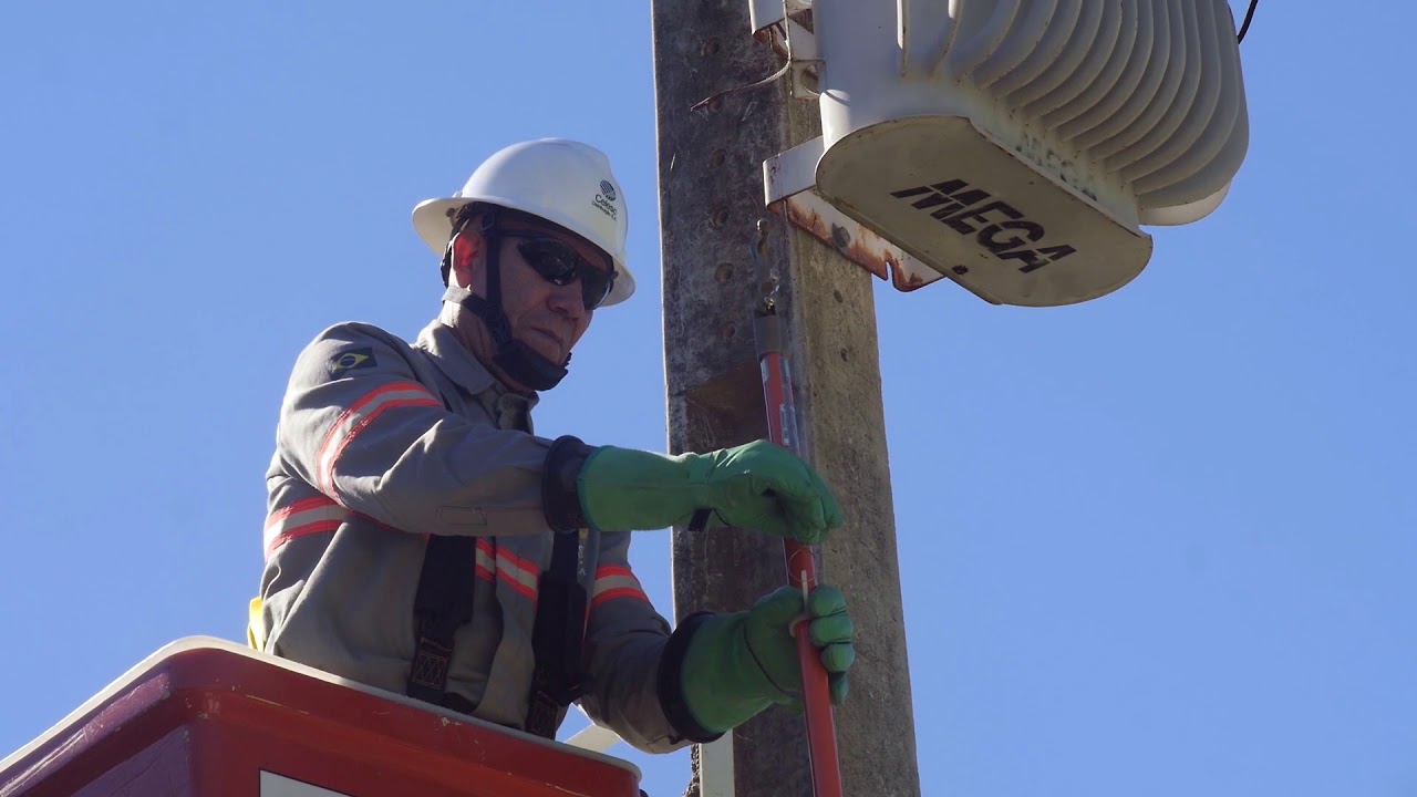 2019 Manuseio e instalação de elos fusíveis. INDEL CELESC.