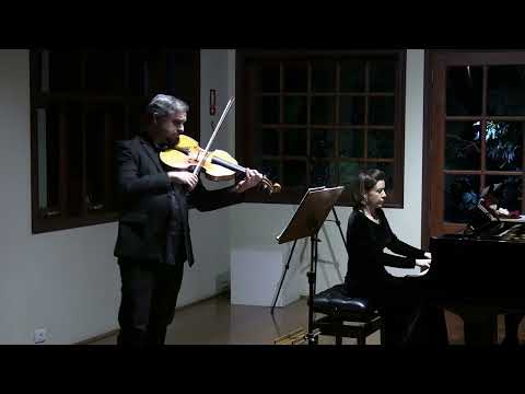 Sala Watari - Gabriel Marín e Ana Flávia Frazão