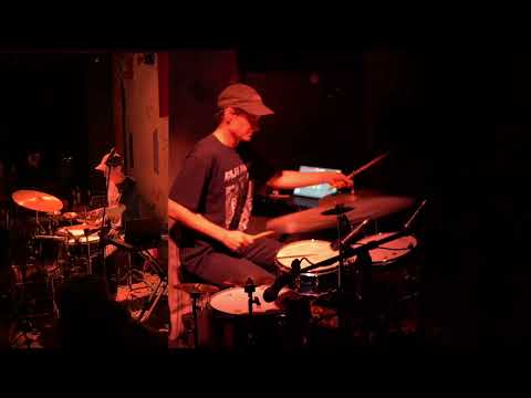 Aron Porteleki - 'Smearing', Live