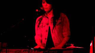 Tamar Kaprelian - Raining In Paradise Live