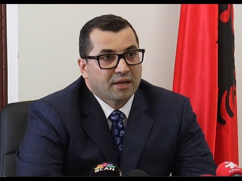 Report TV - Absurdi me pronat, si u bë 10-vjeçari kryefamiljar dhe me tokë