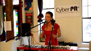Jessi Teich: Live at Ariel Publicity's Music Showcase (covering Cry Me A River)