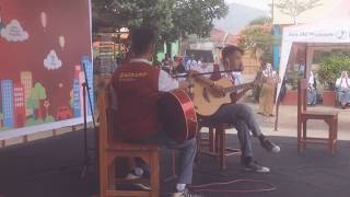 Download lagu Zona nyaman - fourtwenty cover mp3