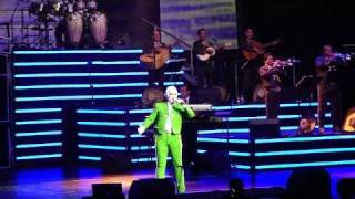 Vicente Fernandez &quot;Me Canse de Rogarle&quot; En Vivo (Los Angeles, CA)