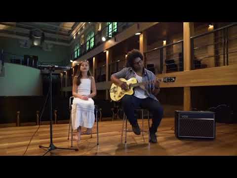 Música Hallelujah (aleluia) em português. Cover by Rafa Gomes.