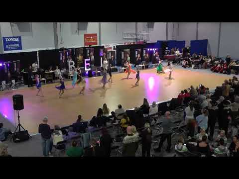 CLASSIC NOVICE KIDDIE F & JUNIOR F & ADULT F 1 SMOOTH