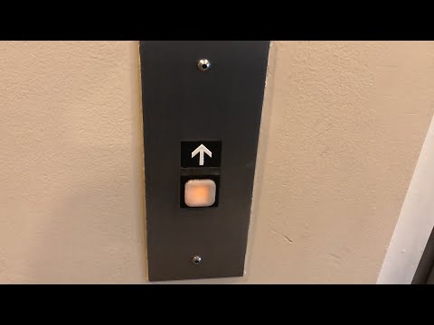 Older Dover Hydraulic Elevators @ The Park Glen Corporate Center in St.   Louis Park, MN