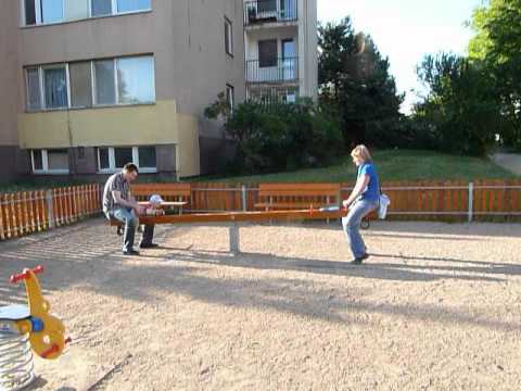 Matysek 2 roky houpe cela rodina ...