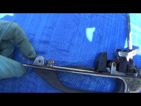 1983 Mercedes-Benz 240D - door handle production change